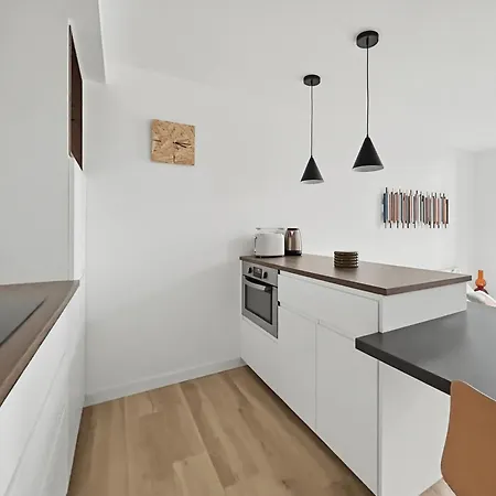 Apartment Lumineux Avec Balcon, Coeur Historique