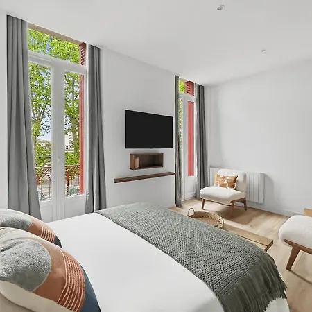 شقة Lumineux Avec Balcon, Coeur Historique